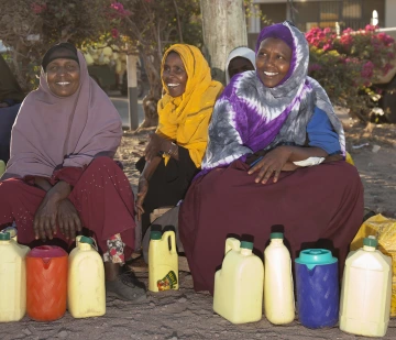 Dairywomen in Isiolo